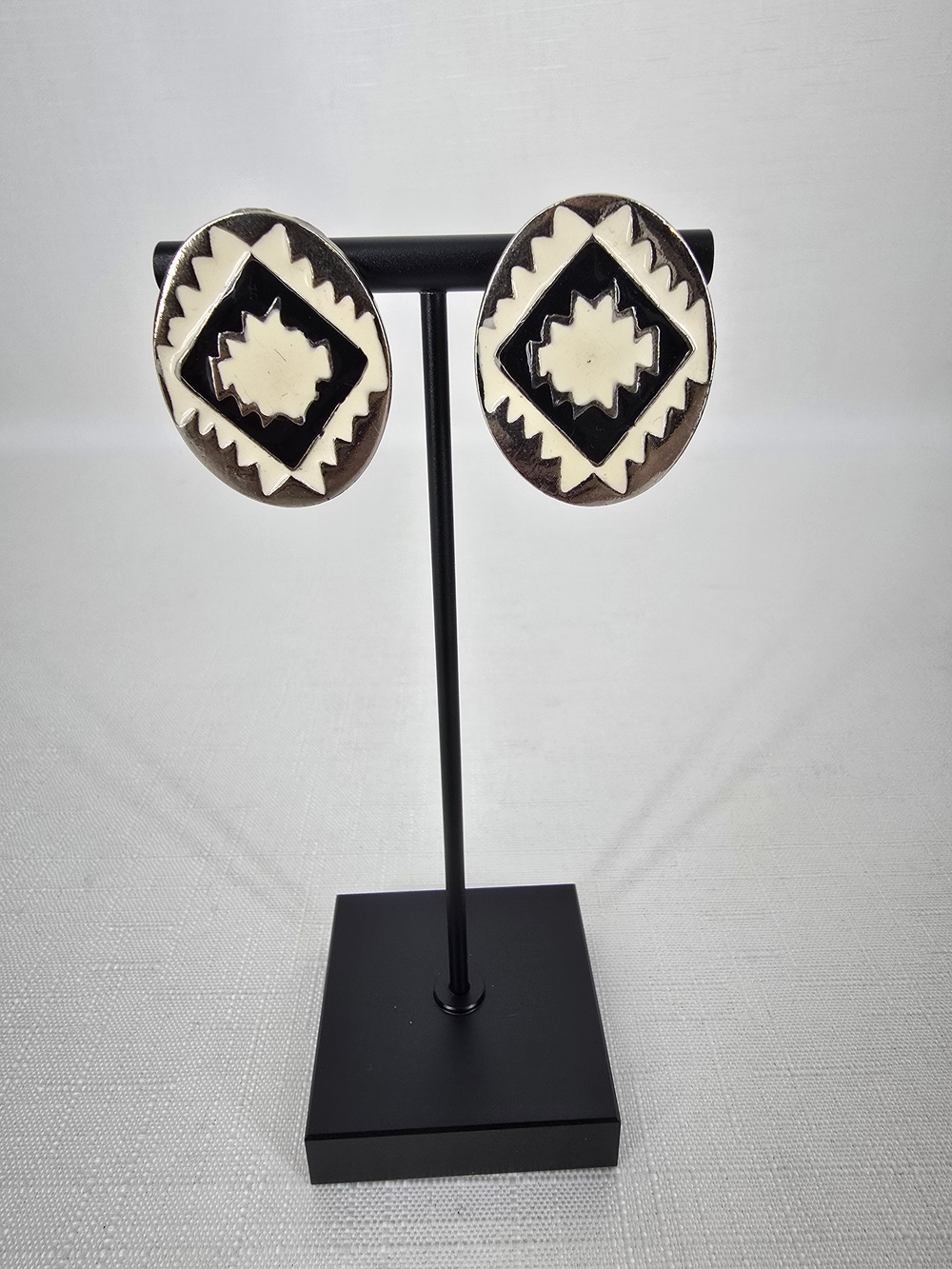 Ivory and Black Geometric Oval Earrings